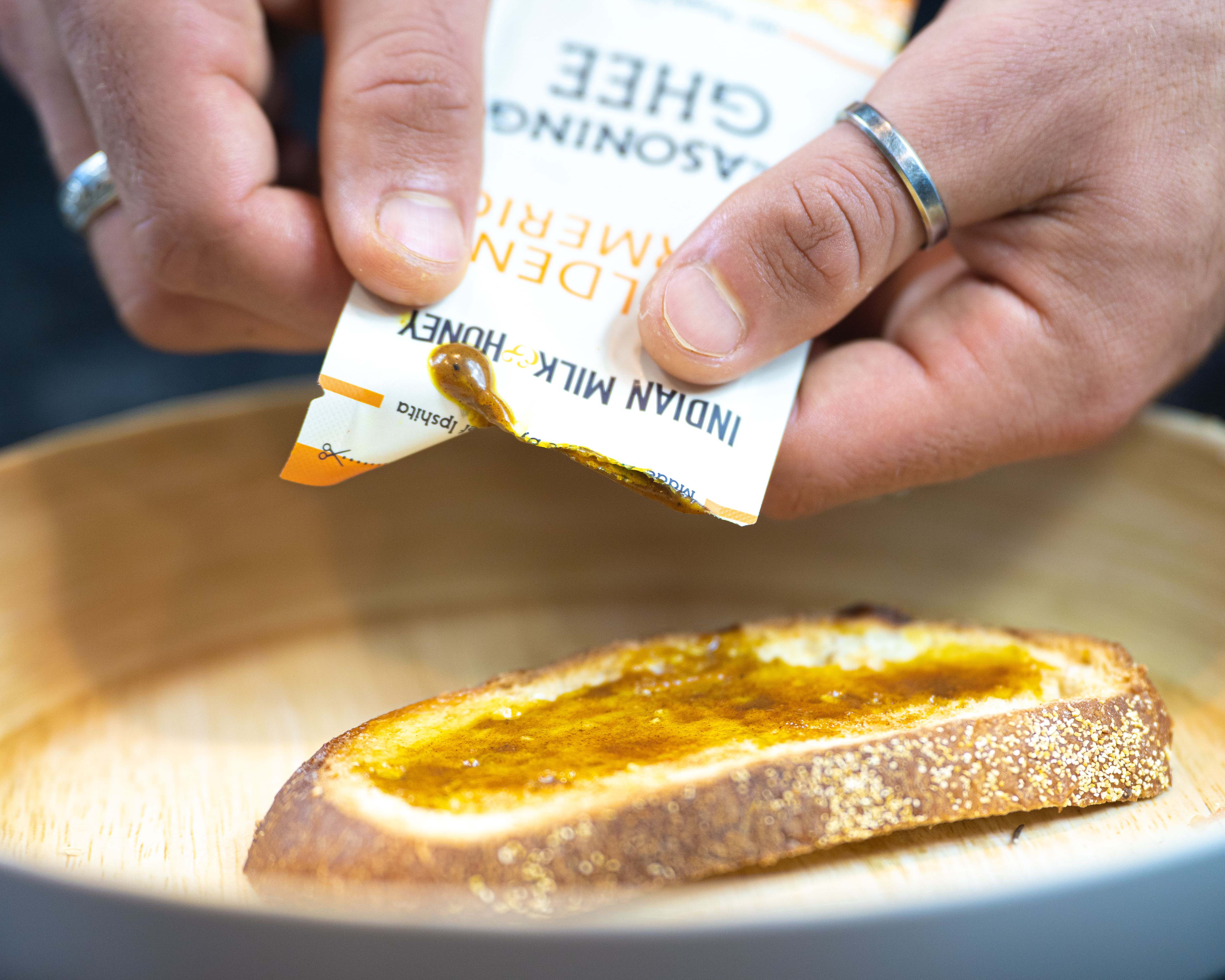 Chef Crafted Portable Ghee Packets in Golden Turmeric